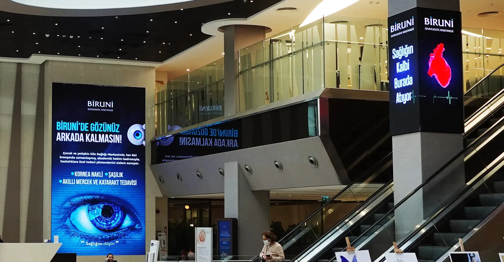 Biruni Üniversitesi LED totem ve ekranlar